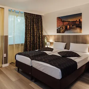 Hanseat - Free Parking Hotel